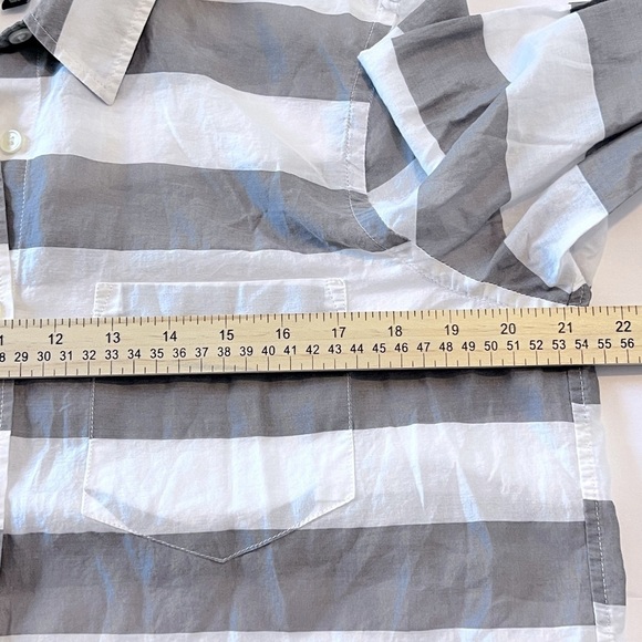 BANANA REPUBLIC SZ M SOFT WASH LONG SLEEVE COTTON BUTTON FRONT GRAY WHITE STRIPE - Picture 4 of 7